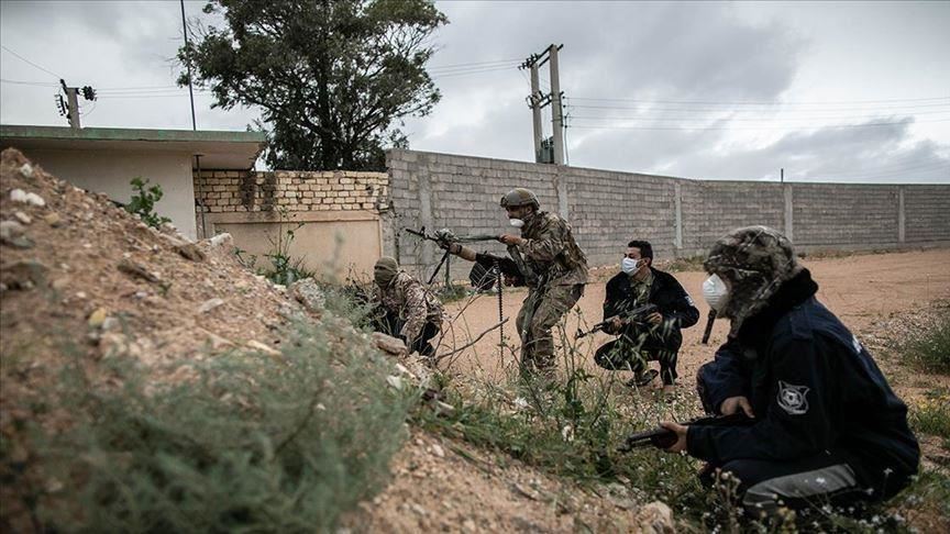 L'armée libyenne déloge la milice de Haftar de 2 villes près de la frontière avec la Tunisie