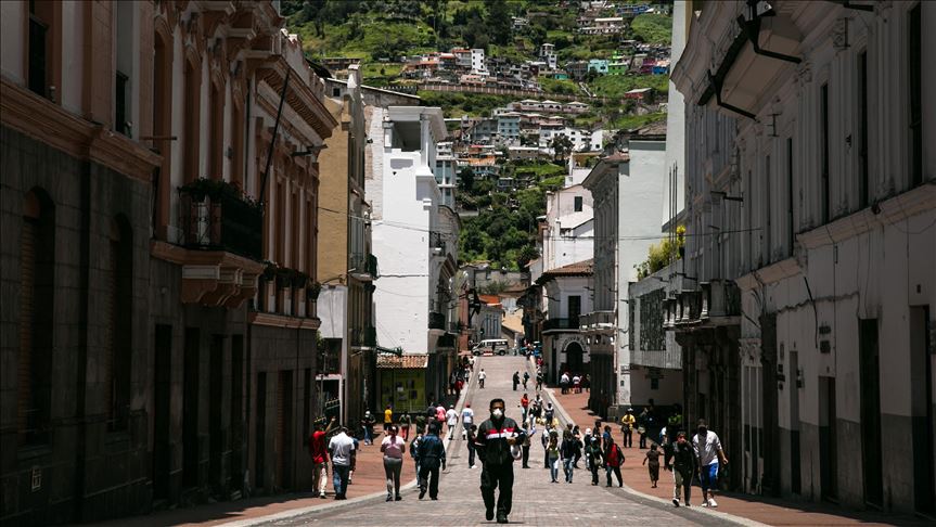 En Ecuador se reactiva el comercio de una población sin casos de coronavirus