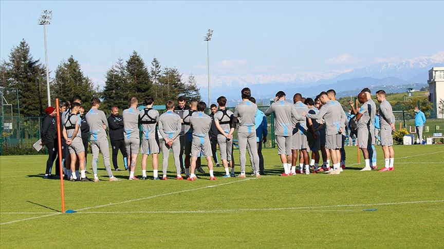 Trabzonspor'da teknik heyet ve sporcular dördüncü kez Kovid-19 testinden geçti 