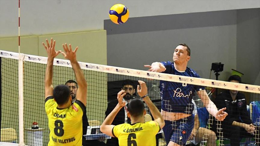 Volleyball: Toncek Stern leaves Halkbank