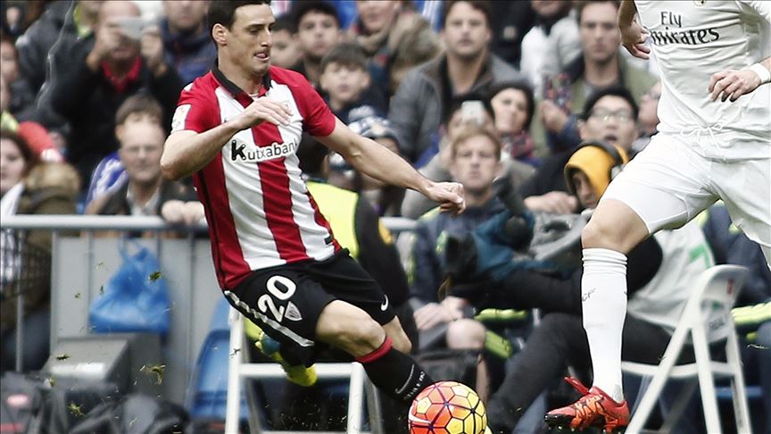 Athletic Bilbao's forward Aritz Aduriz ends career