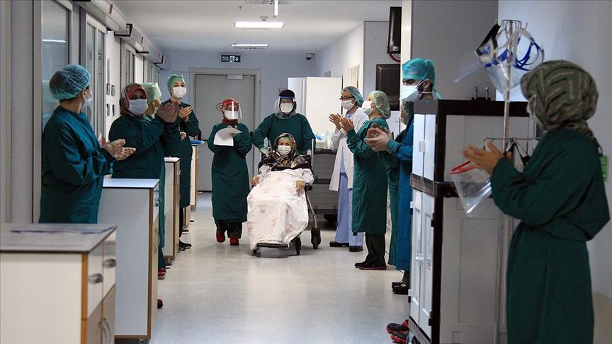 Türkiye'de Kovid-19'dan iyileşen hasta sayısı 114 bin 990'a ulaştı