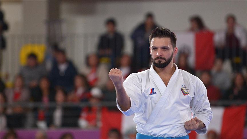 El campeón mundial venezolano que enseña karate online en su camino a Tokio 2021