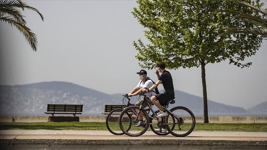 Francë, pas heqjes së masave rritet përdorimi i biçikletave 