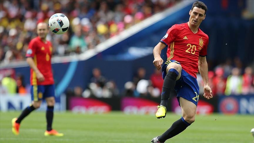 Futbollisti spanjoll Aritz Aduriz i jep fund karrierës 