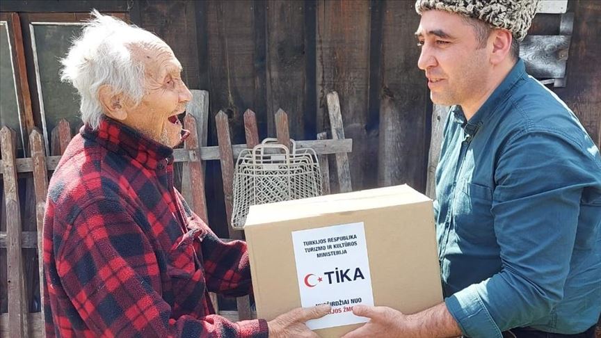 Турецкое агентство оказало помощь группе жителей Литвы