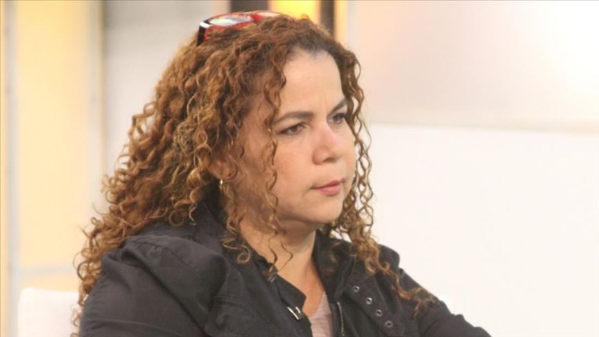 Ministra venezolana amenaza con fotografiar a políticos opositores que compren combustible iraní