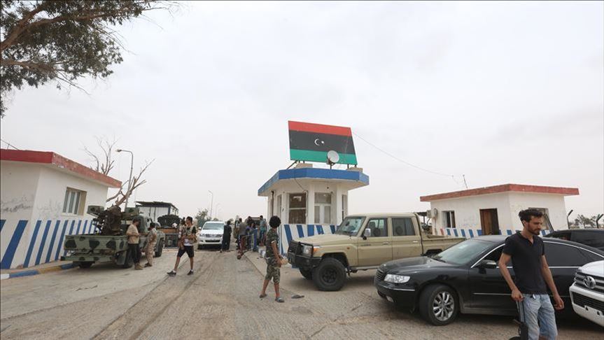 Artêşa Libyayê ciyên girîng ên li başûrê Trablusê hildan