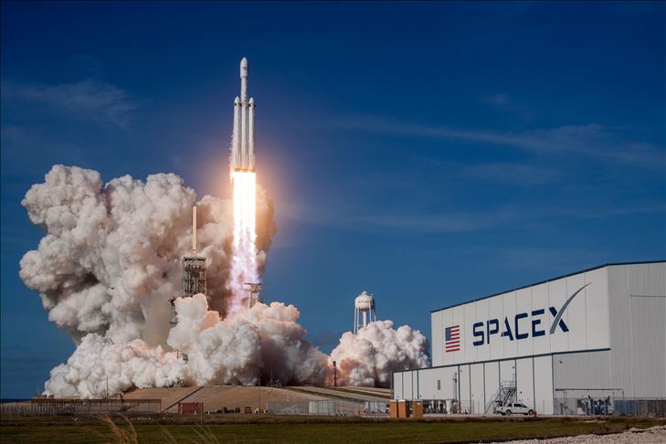 SpaceX siap luncurkan astronot NASA ke luar angkasa pekan depan