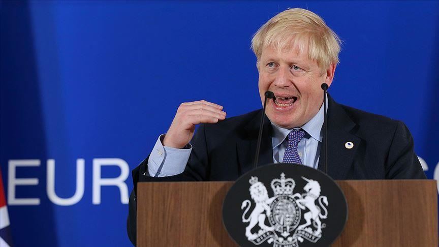 UK: Boris Johnson defends top aide for flouting lockdown measures