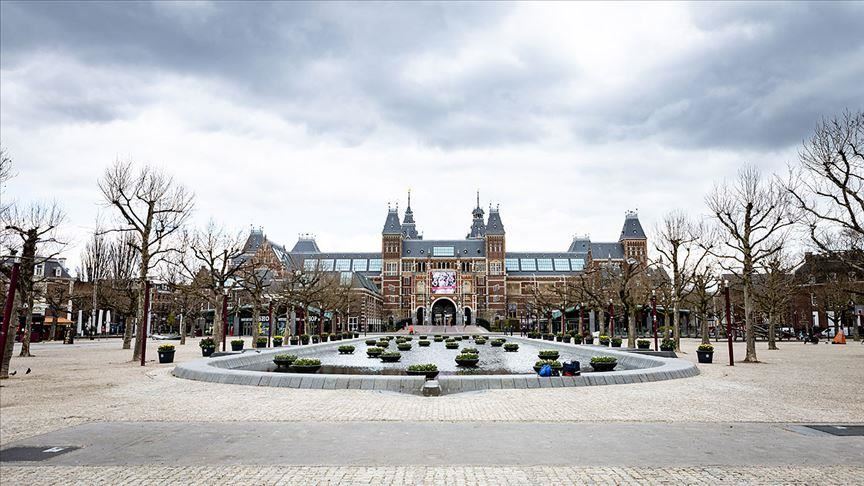 Холандија: Бројот на починати од Ковид-19 се зголеми на 5.830