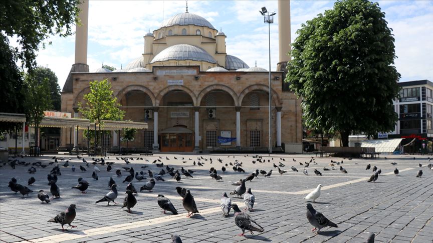عقب حظر التجول.. الهدوء يعم مدن تركيا ثاني أيام العيد