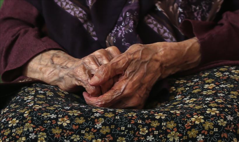 À 125 ans, la doyenne de Turquie, Ese Gelebek, a vaincu le coronavirus