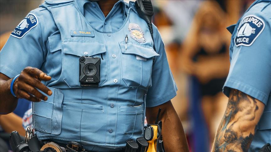 Video shows US officer kneeling on dying black man