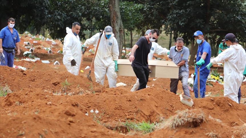 Con 1.039 muertes en las últimas 24 horas, Brasil supera los 24 mil fallecidos por COVID-19