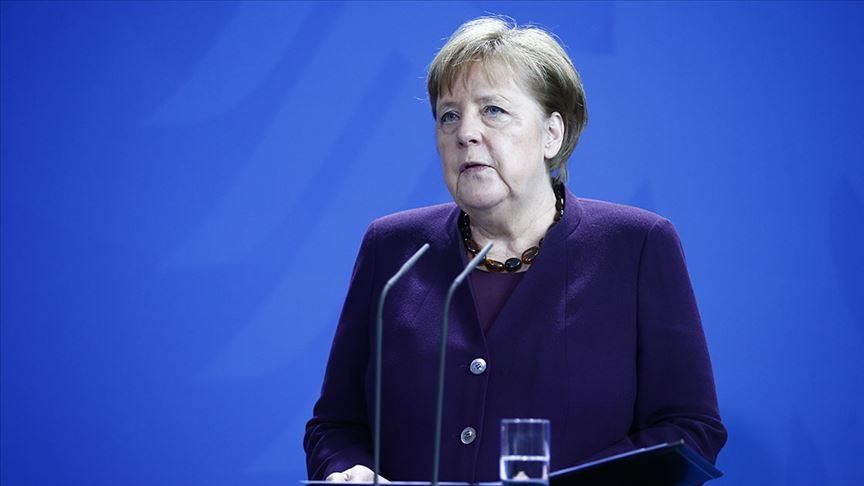 Merkel calls for cease-fire in Libya
