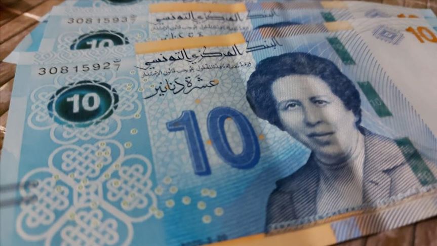 Tunisie : le taux de change du dinar résiste à la crise de la Covid-19 (Reportage)