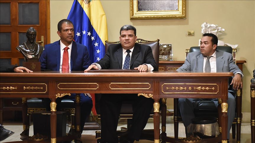 Tribunal Supremo de Venezuela deslegitima a Guaidó y ratifica a Luis Parra como presidente de la Asamblea Nacional