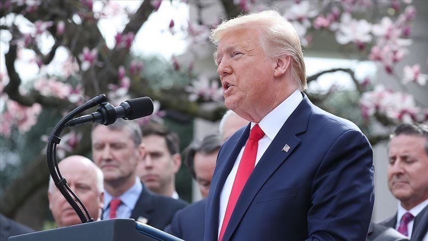 ترامب يهدد بإغلاق مواقع التواصل الاجتماعي إثر خلافه مع تويتر