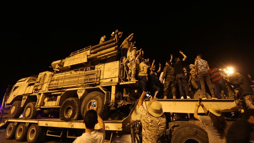 Almanya Libya'da Hafter milislerinin silah ambargosunu nasıl deldiğini araştırıyor