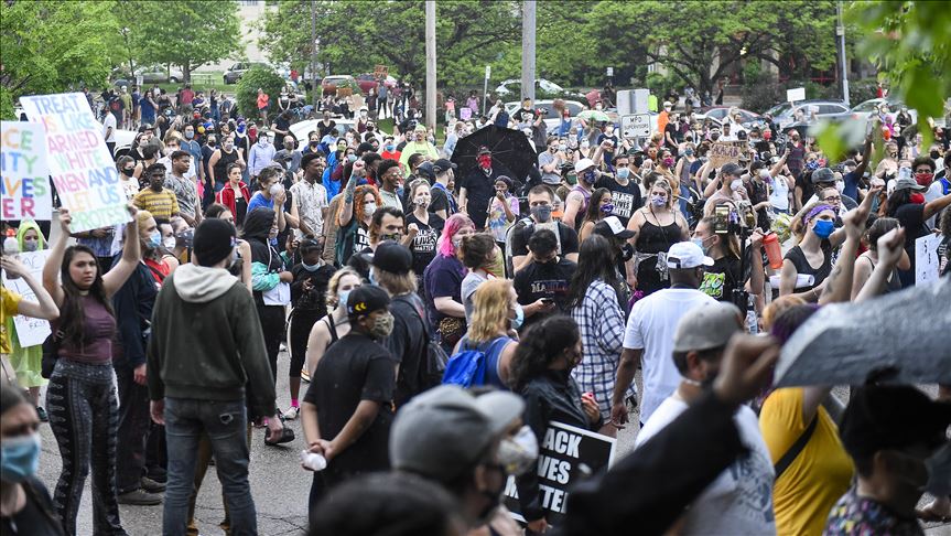 'Can't breathe' riots in US slam 'police racism'