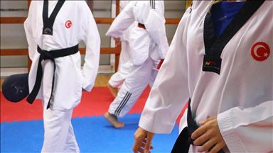 Tekvandoda siyah kuşak ve dan terfi sınavları ertelendi
