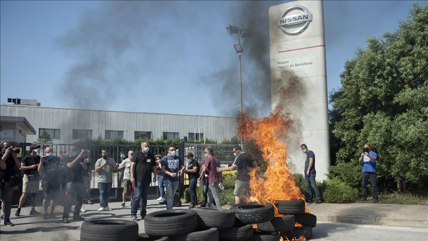 Nissan cerrará plantas en Barcelona