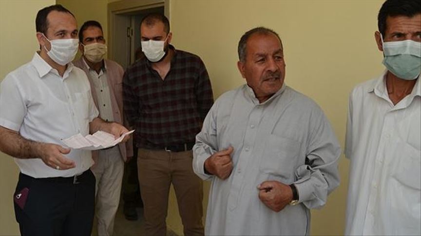 Türkiye'den Tel Abyad'daki hastalara moral ziyareti