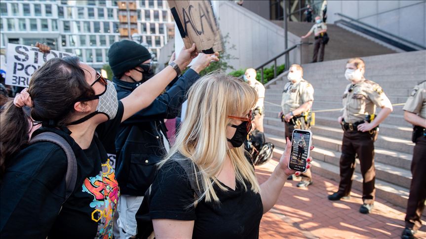 US celebrities helping Minneapolis protesters pay bail