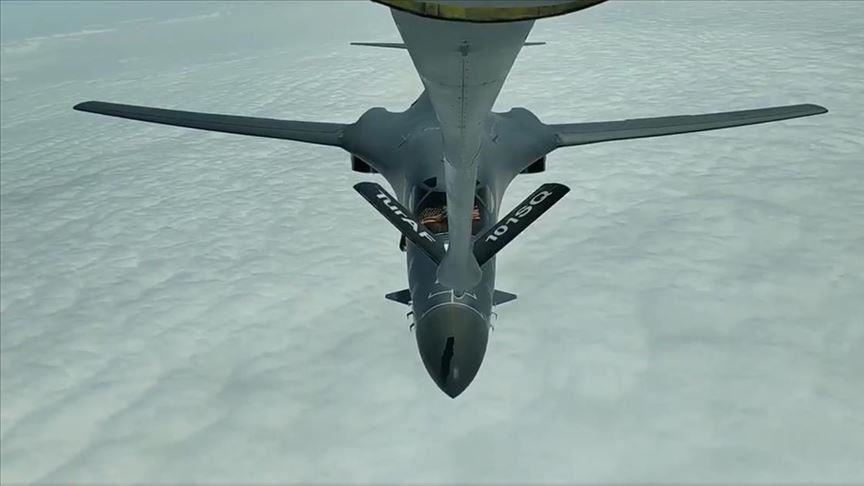 US B-1 Lancer jets refueled by Turkish tanker aircraft