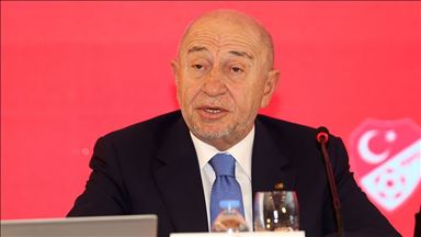 Nihat Özdemir, sol omzundan operasyon geçirdi