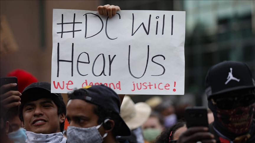 Cientos de manifestantes protestan en Washington por la muerte de George Floyd