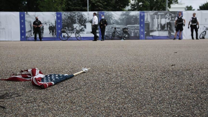 US: Hundreds protest George Floyd death in Washington
