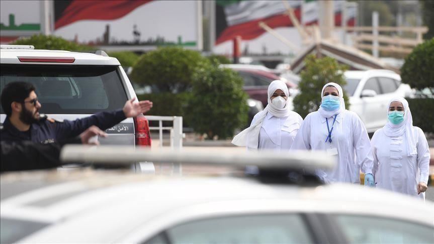 كورونا.. وفاتان في عمان والبحرين وإصابة بتونس