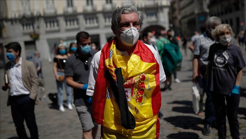 España registra el número diario de nuevos casos de COVID-19 más bajo en la pandemia