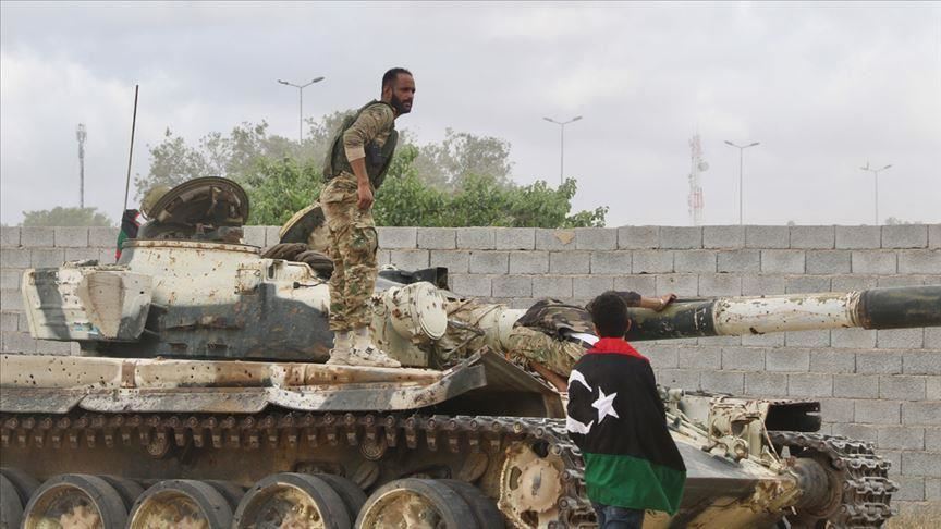 الجيش الليبي يقصف 3 آليات لمليشيا حفتر جنوبي طرابلس 