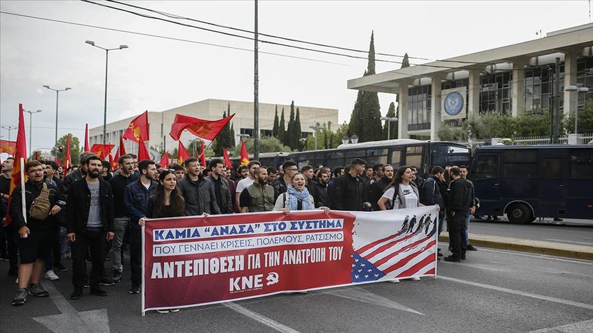 أثينا.. المئات يتظاهرون احتجاجا على مقتل "فلويد"