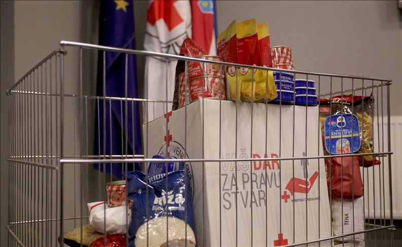 Hrvatska: Crveni križ će podijeliti 11.500 paketa pomoći osobama koje su ostale bez posla i naknada