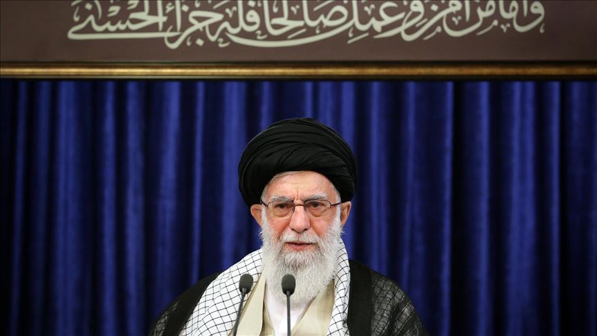 Líder supremo de Irán instó a reducir la dependencia de la economía a las exportaciones de petróleo