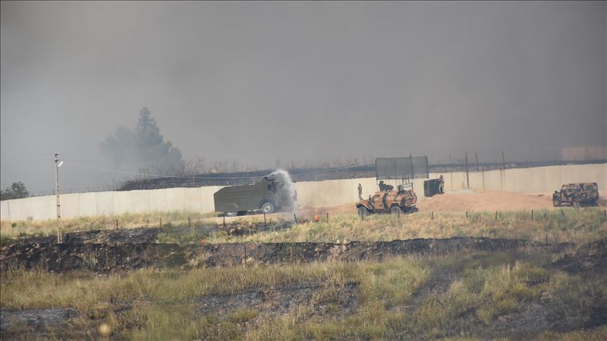 آتش سوزی در منطقه مرزی بین ترکیه و سوریه مهار شد