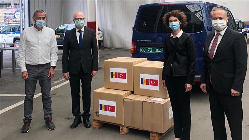 Türkiye'den Kovid-19 sürecinde Andorra'ya tıbbi malzeme yardımı