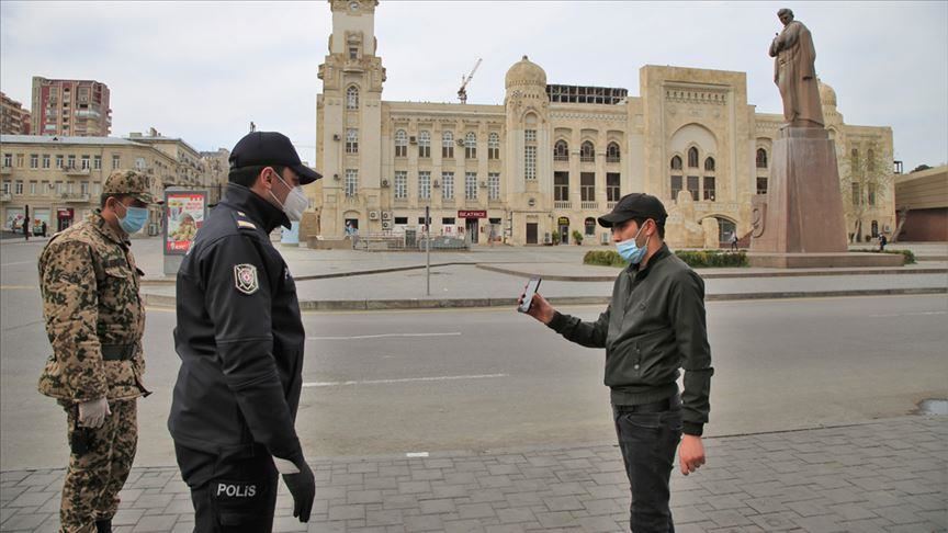 В Азербайджане на выходных вводится жесткий карантинный режим 