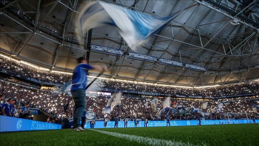 Schalke razmišlja o imenovanju Raula Gonzaleza za novog trenera
