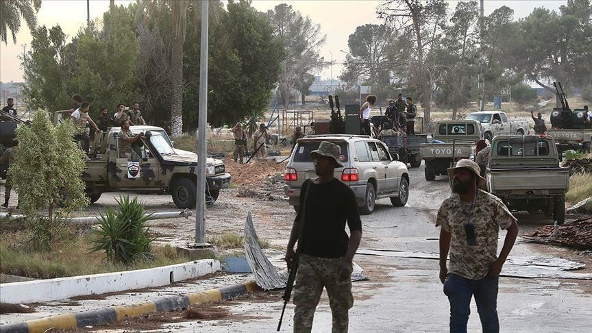 L’armée libyenne entre à Bani Walid et pourchasse la milice de Haftar