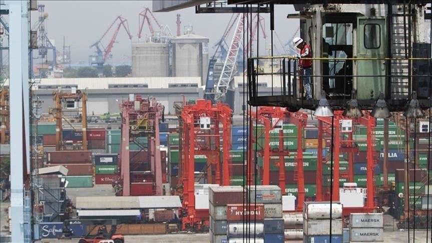 Pemerintah izinkan 9 sektor usaha beroperasi kembali