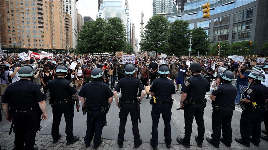 EEUU: Minneapolis prohibirá el estrangulamiento como parte de la defensa de los policías
