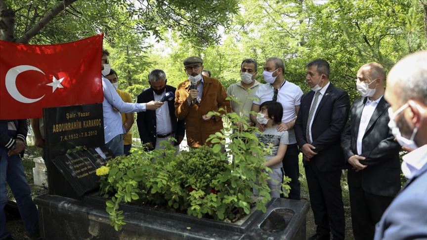 sair ve yazar abdurrahim karakoc
