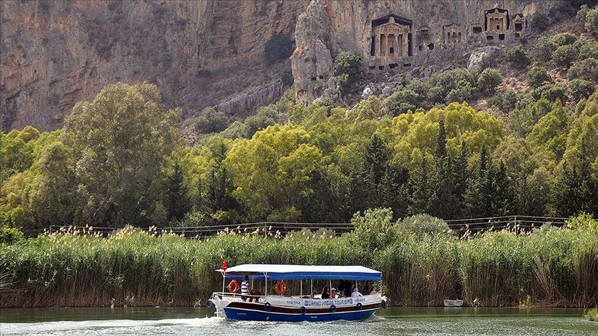 Turist rehberliği hizmetinde Kovid-19 sonrası uyulması gereken kurallar belirlendi