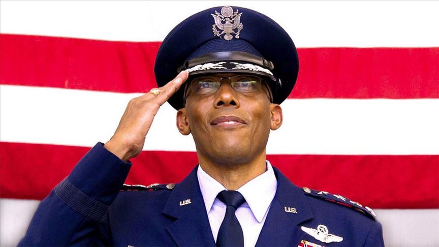 Senate OK's first black US military service chief