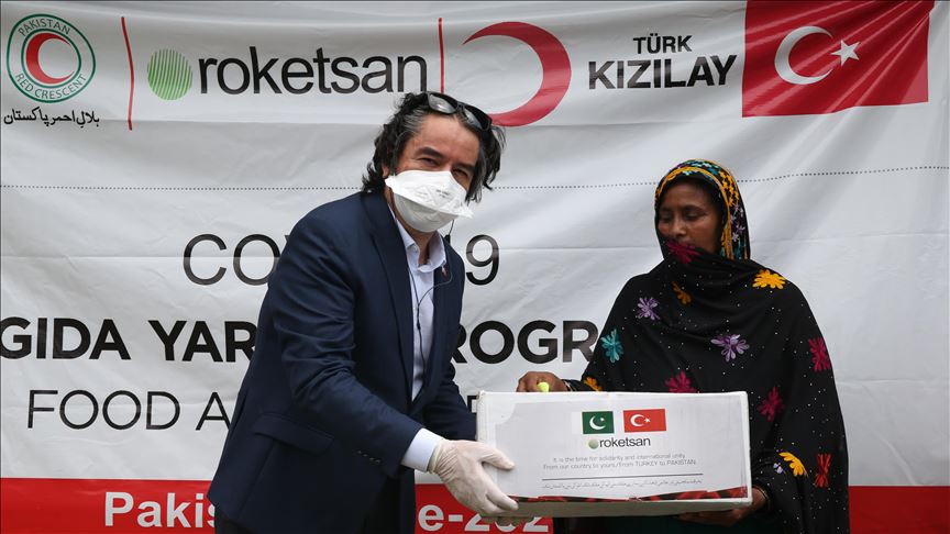 Turkish defense company distributes aid in Pakistan